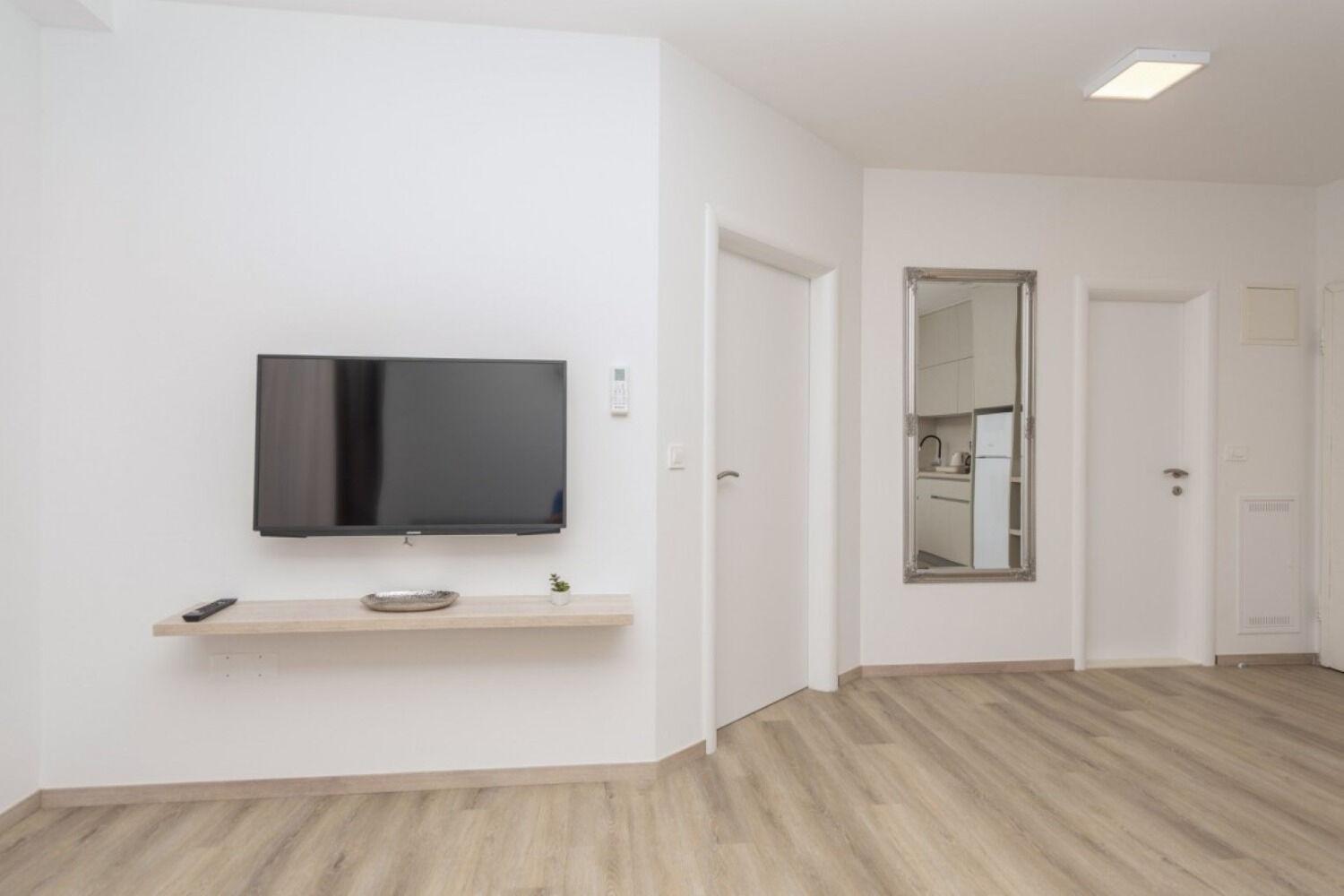 Apartments Mari - 40M From The Beach 马卡尔斯卡 外观 照片
